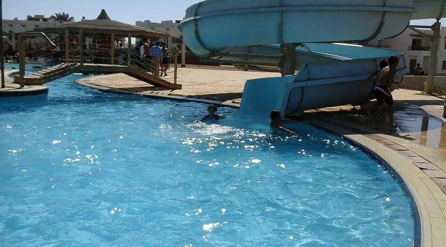 خدمات منتجع رويال بيتش راس سدر Royal Beach Ras Sudr